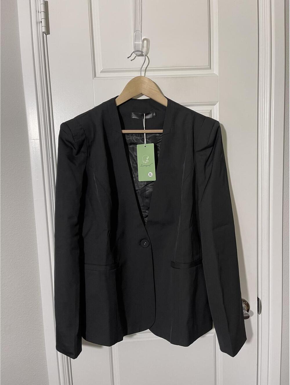 Women’s Pant Suits Size XL Black 2 Pieces W243